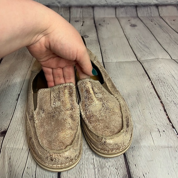 Ariat Cruisers - Picture 3 of 7